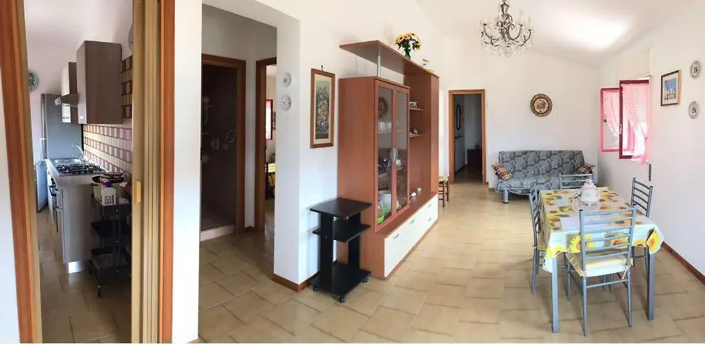 Appartamento Con Veranda Primo Piano Reitani 0*,