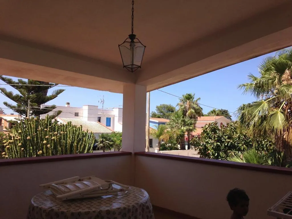 Appartamento Con Veranda Primo Piano Reitani Apartman