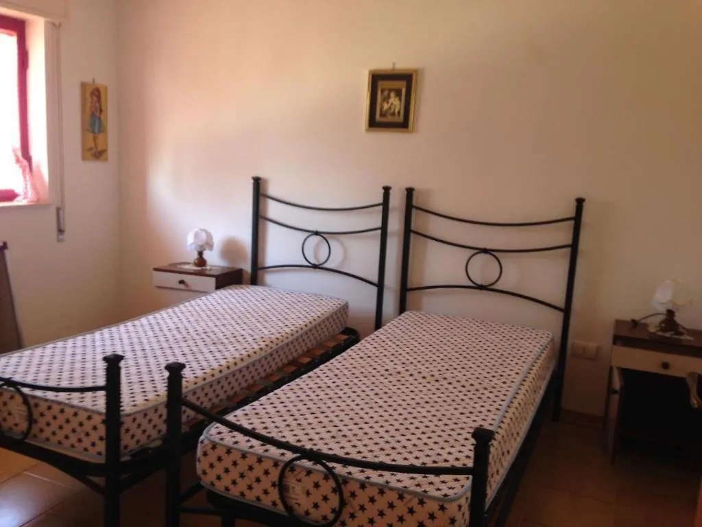 Appartamento Con Veranda Primo Piano Reitani Olaszország